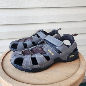 Teva Forebay men's sandals size 12